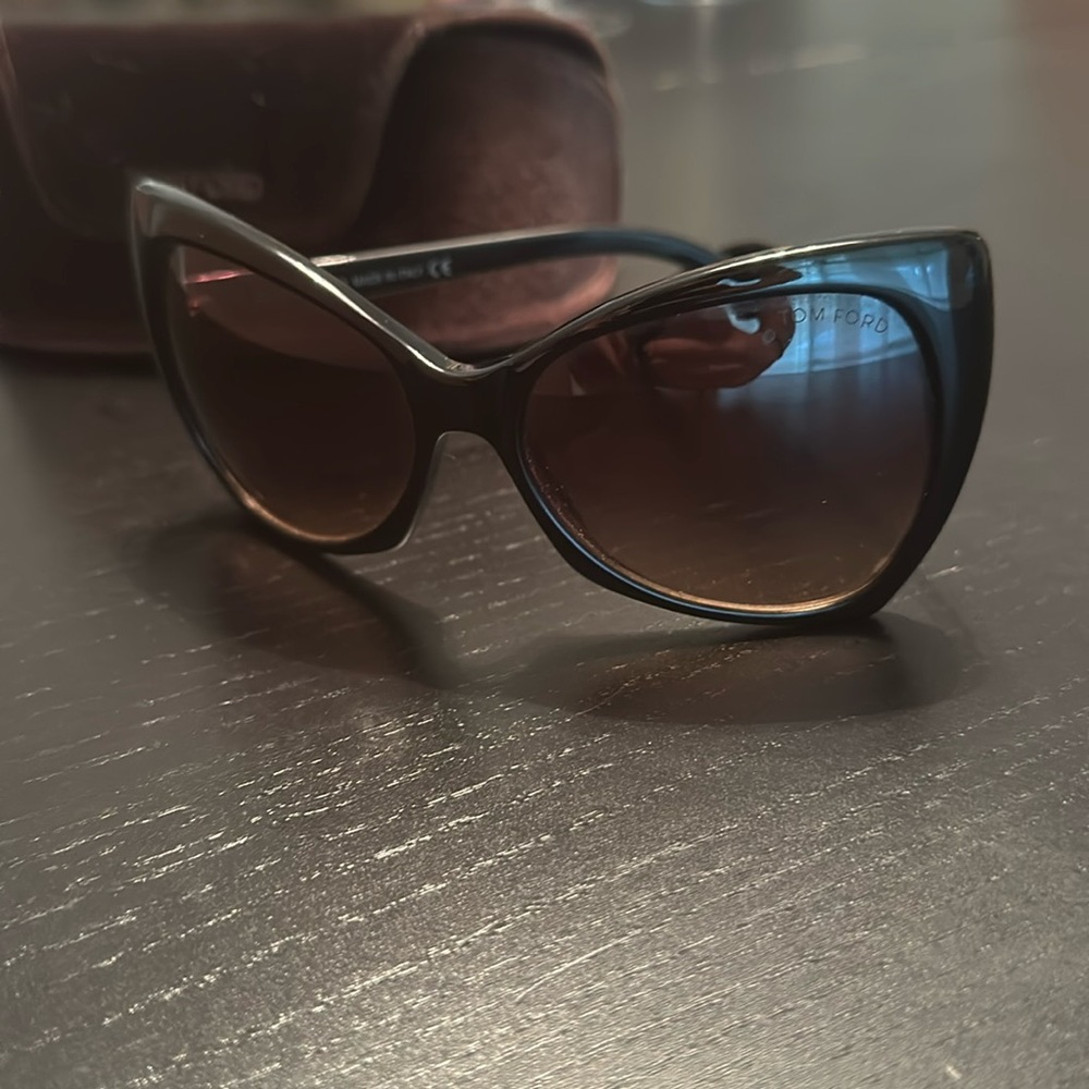 Tom Ford large cat eye sunglasses